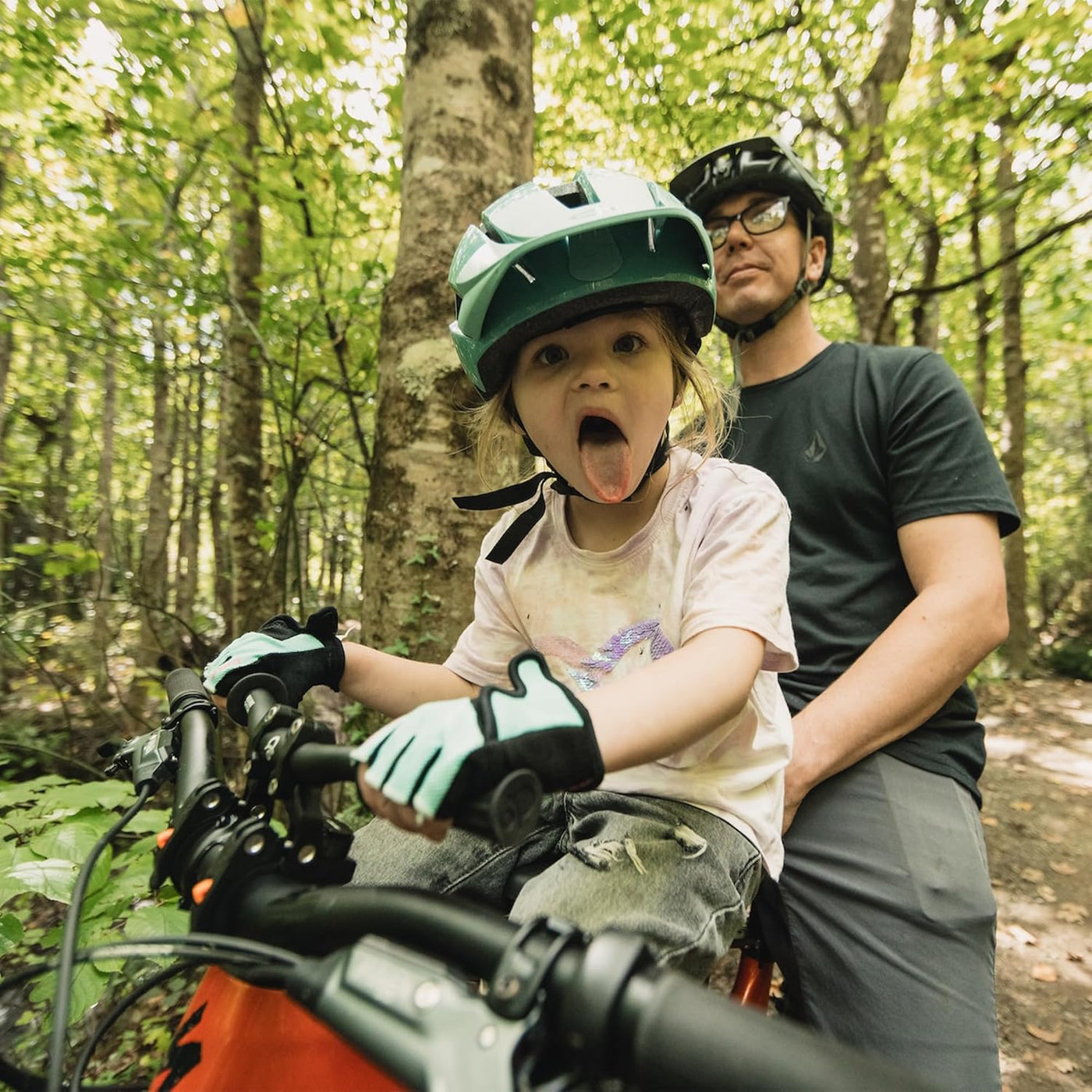 Frontmontierter Kindersitz und Lenkerkombination